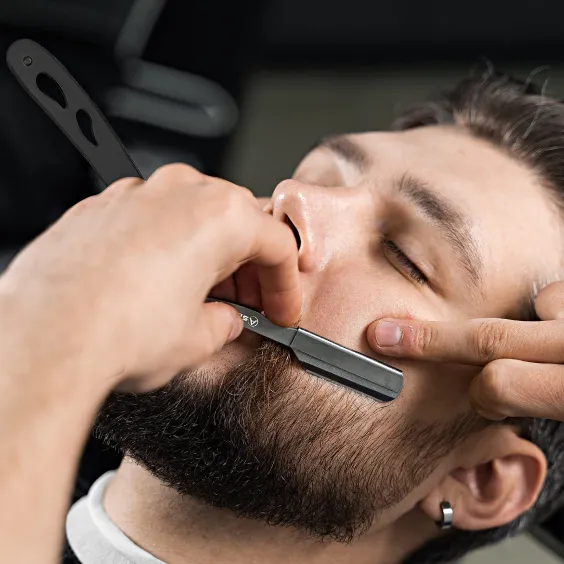 Beard Trim / Lining with Razor
